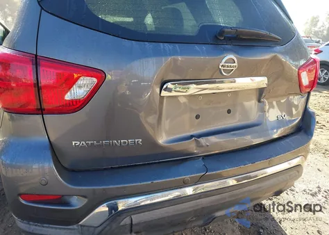 2018 Nissan Pathfinder Sv z USA, uszkodzony, nr VIN 5N1DR2MN5JC604518